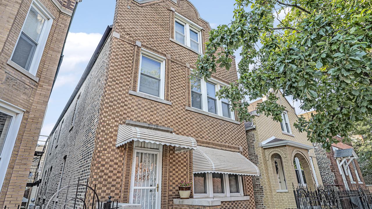 2254 W Coulter St., Chicago, IL 60608