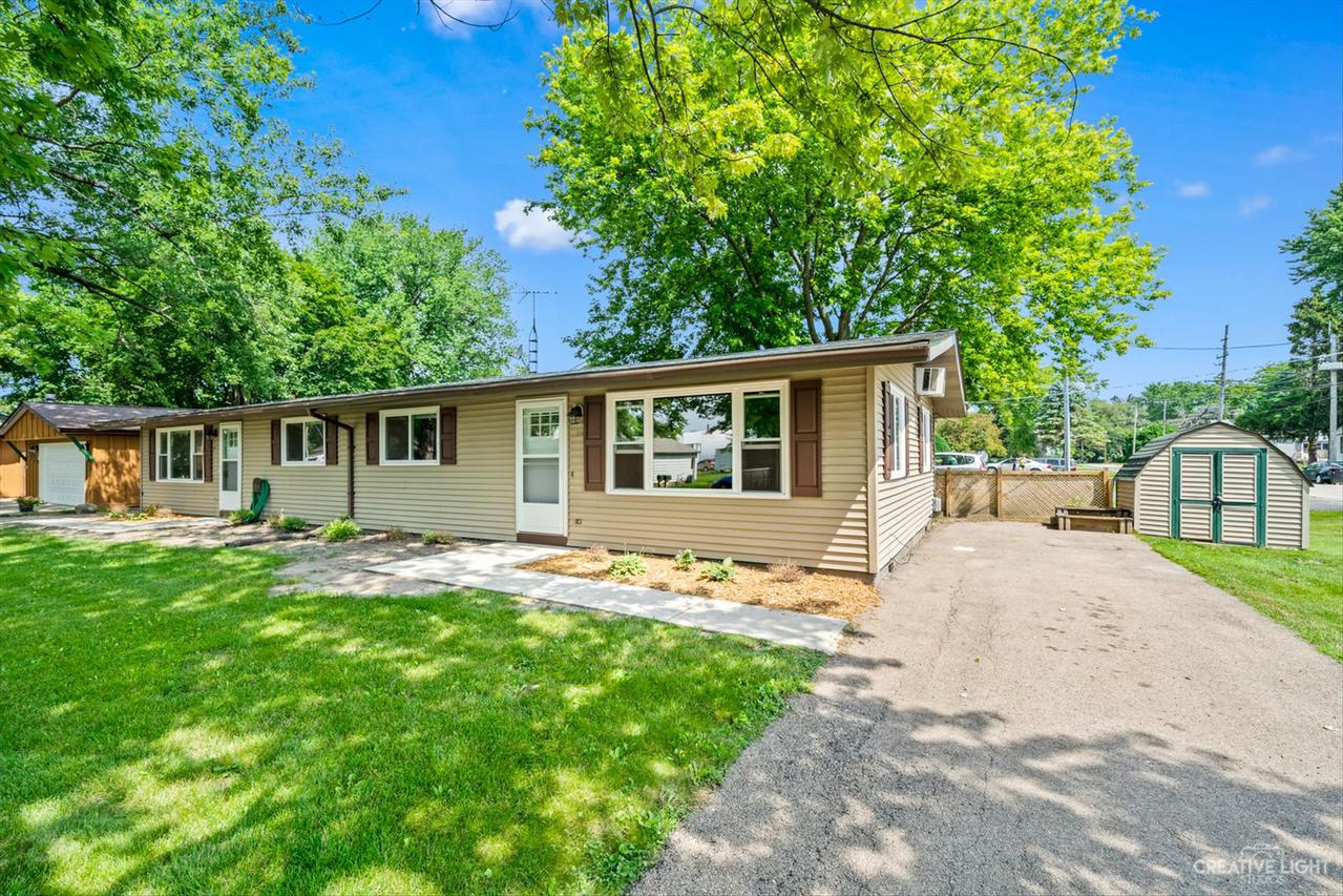 110 W Pine St., Somonauk, IL 60552