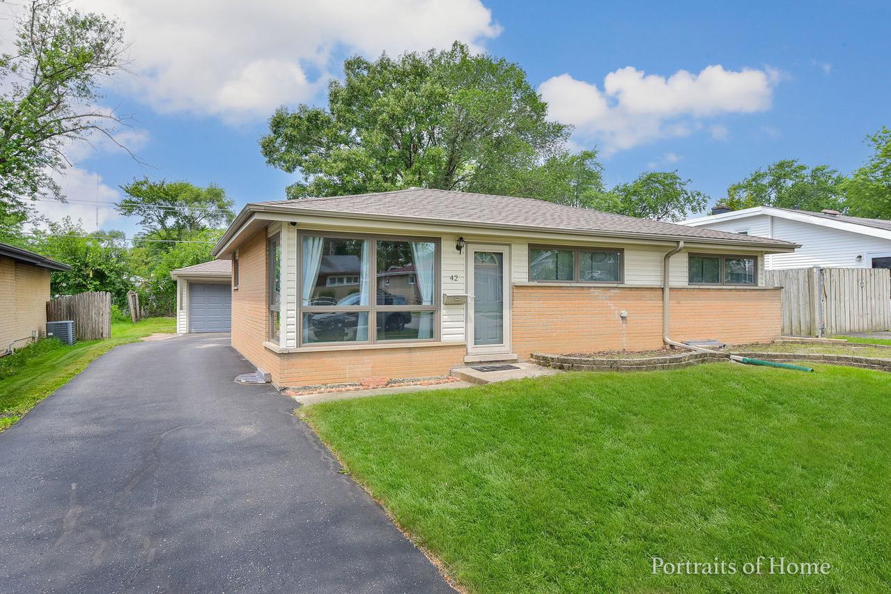 42 N Highview Ave., Addison, IL 60101