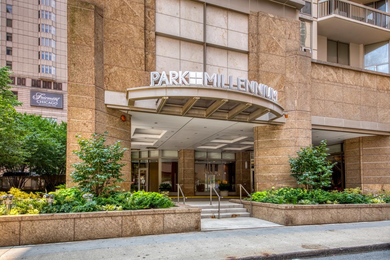 222 N Columbus Dr. #3405, Chicago, IL 60601