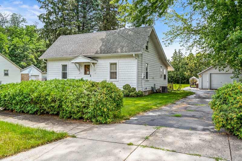 309 Grove St., Cherry Valley, IL 61016