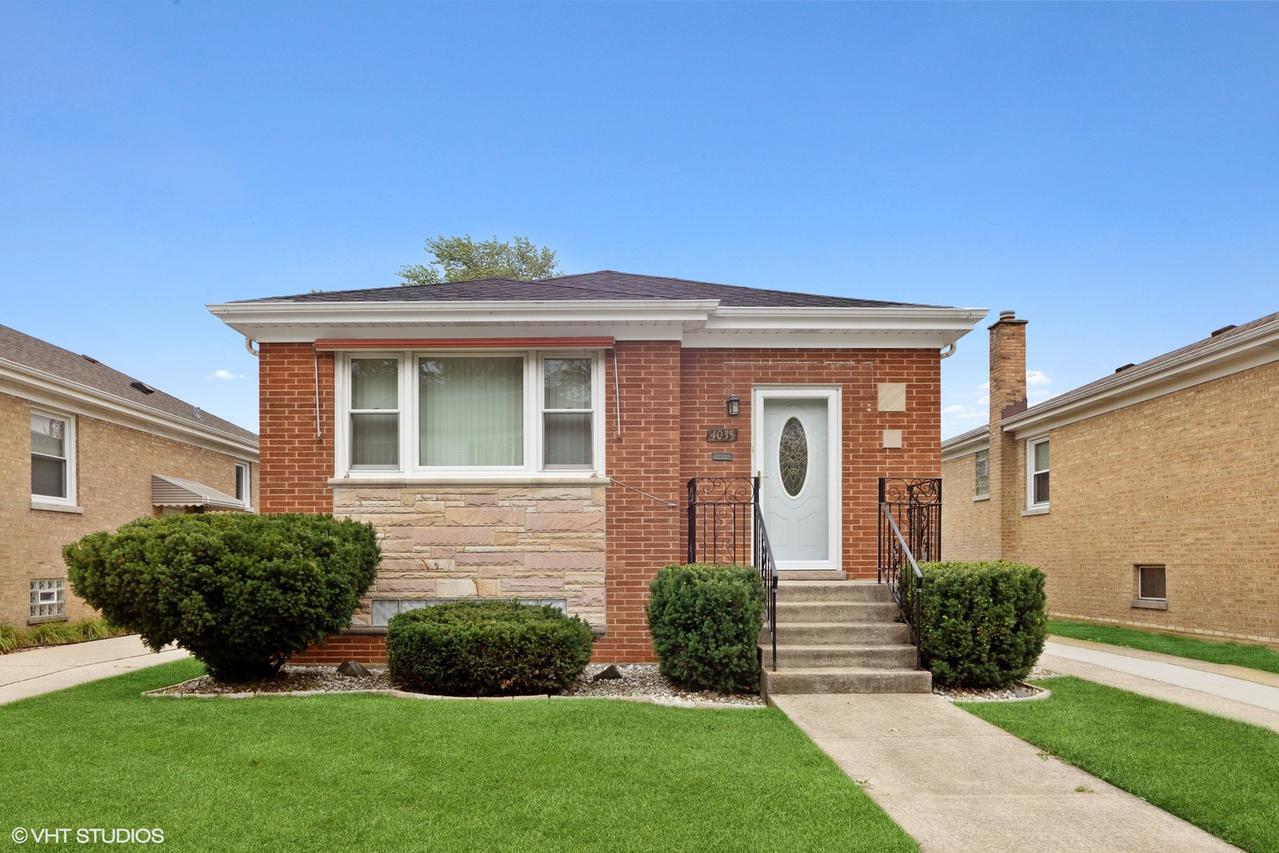4035 Custer Ave., Lyons, IL 60534