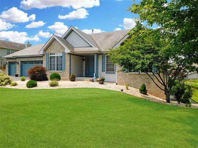 12180 Floyd Dr., Roscoe, IL 61073