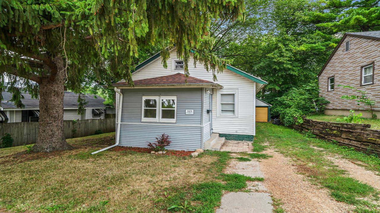 323 N Pierpont Ave., Rockford, IL 61101