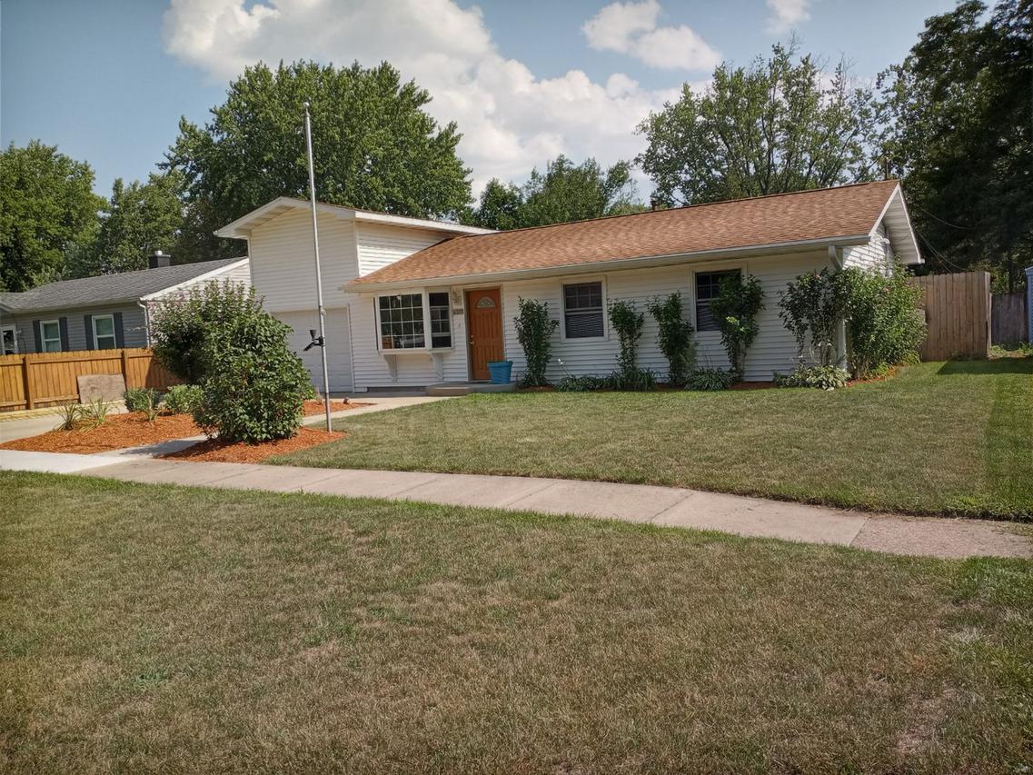 107 Gilbert Terrace, Machesney Park, IL 61115