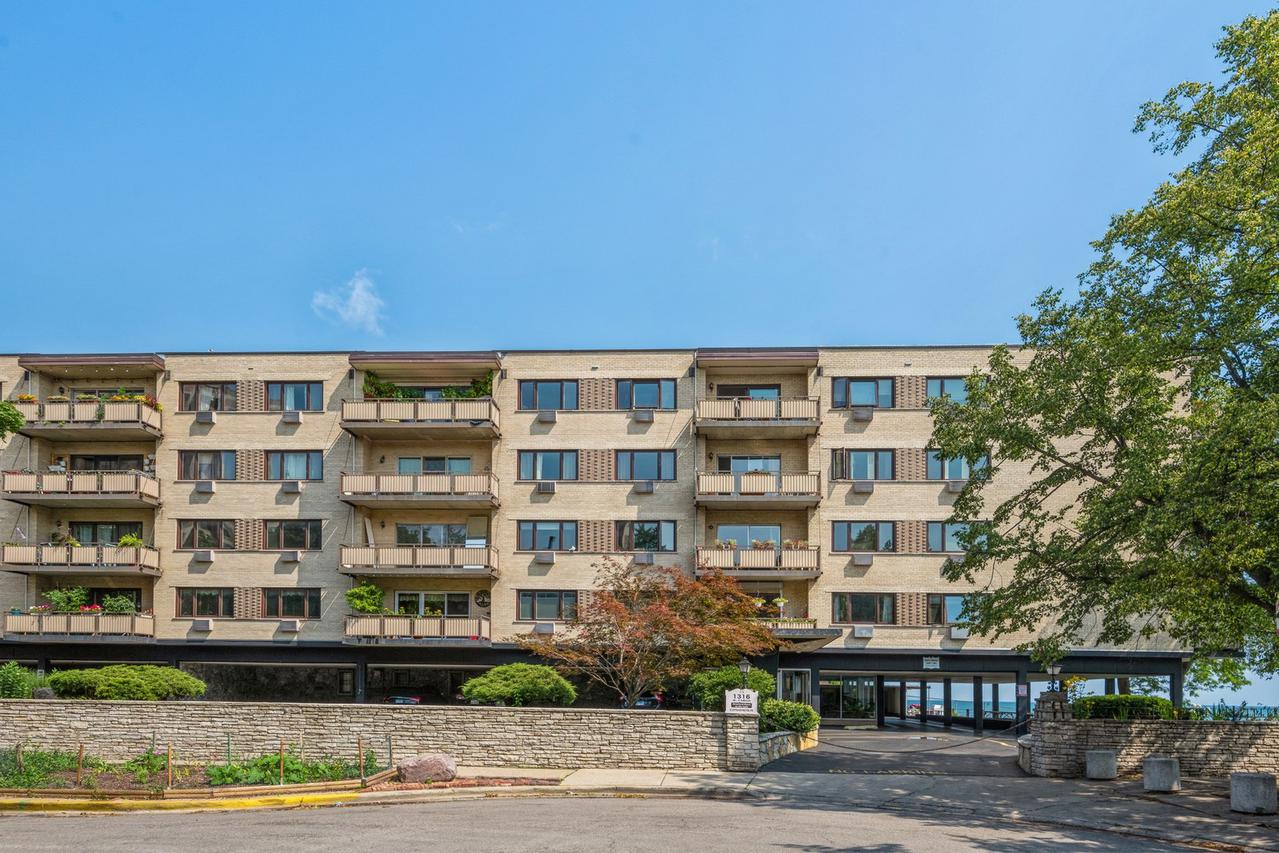 1316 W Fargo Ave. #509, Chicago, IL 60626