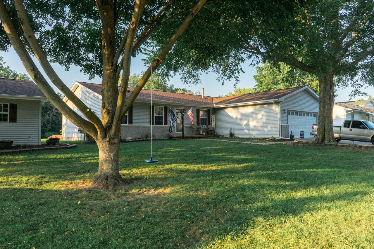 208 W Sherman St., St. Joseph, IL 61873