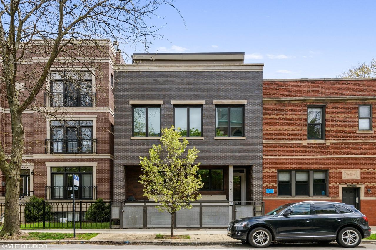 3737 N Damen Ave. #2, Chicago, IL 60618