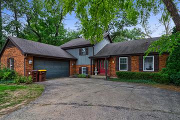 4416 East Dr., Crystal Lake, IL 60012