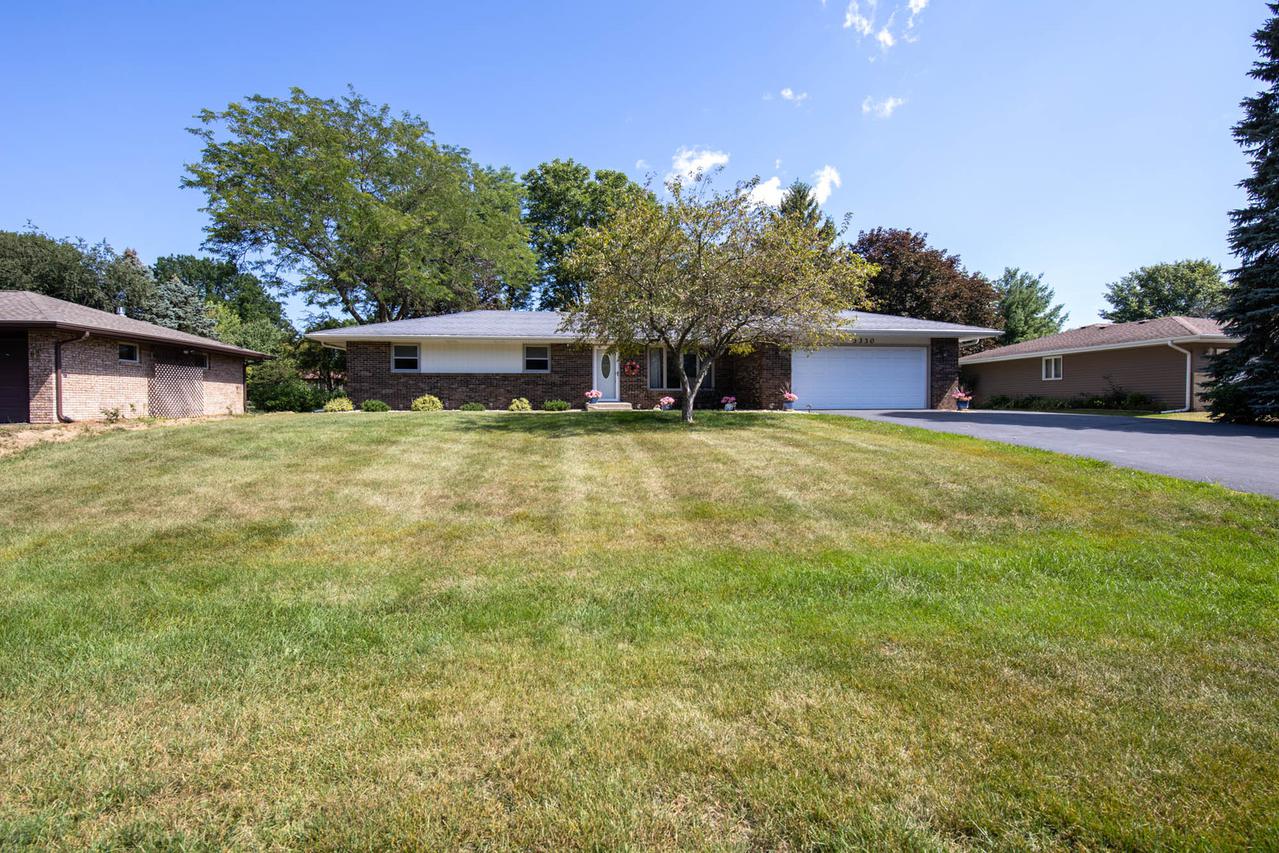 3330 Shelburne Dr., Rockford, IL 61109