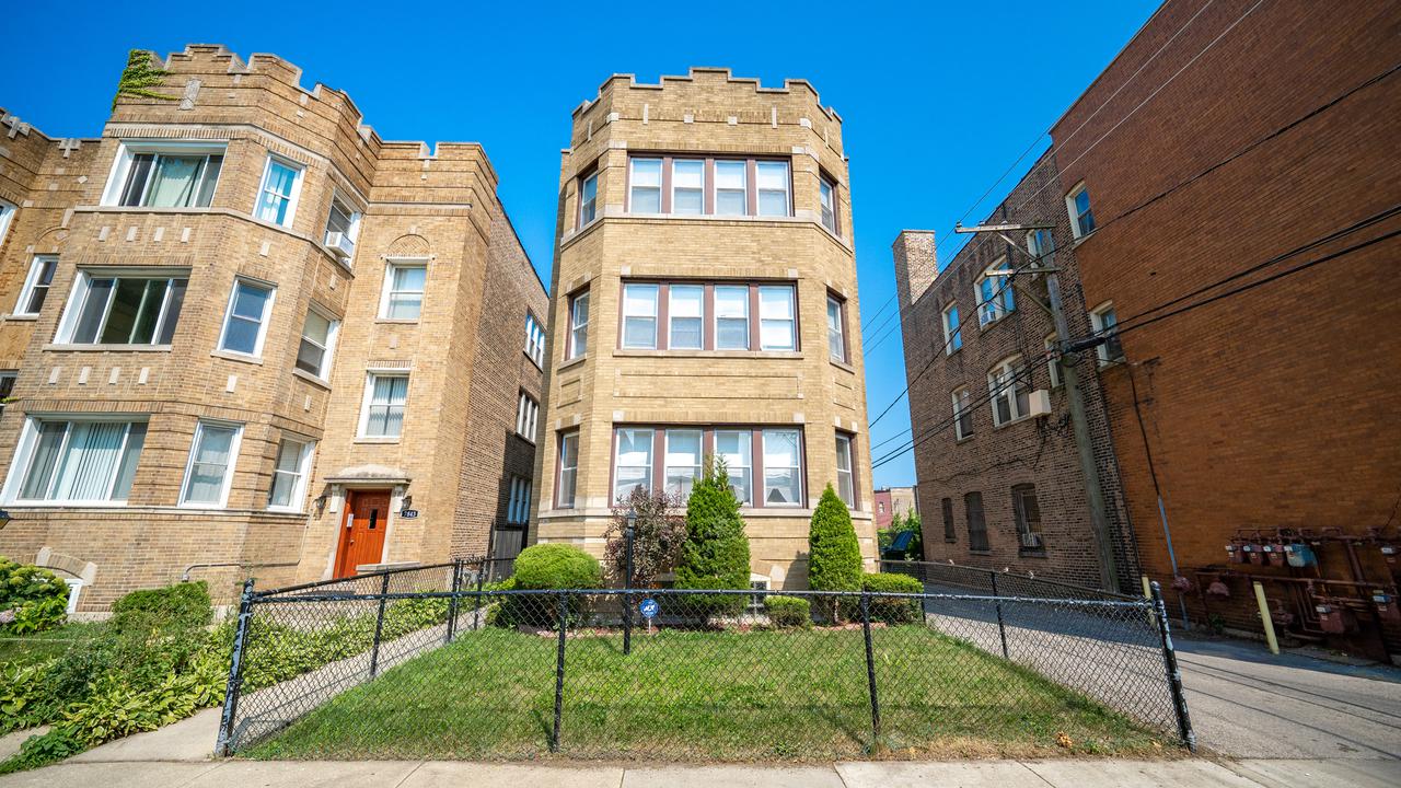 7847 S Ridgeland Ave., Chicago, IL 60649