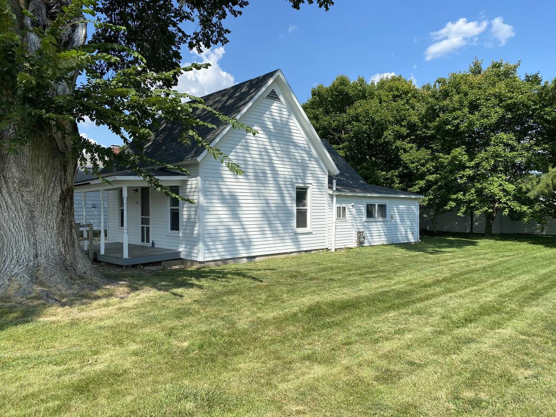 408 N Commercial St., Thomasboro, IL 61878