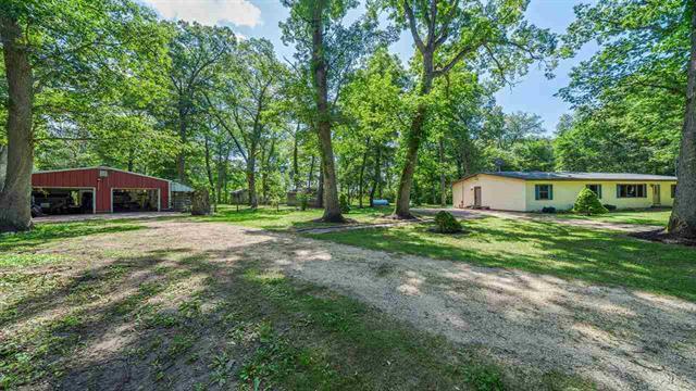 4833 N Wendorf Rd., Monroe Center, IL 61052
