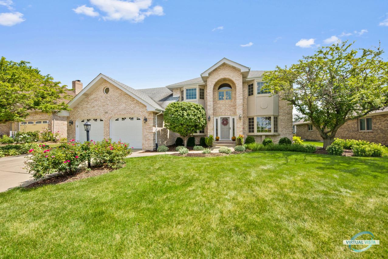1237 Eagle Crest Dr., Lemont, IL 60439