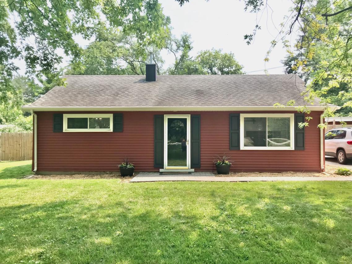 2N261 Pleasant Hill Rd., Carol Stream, IL 60188