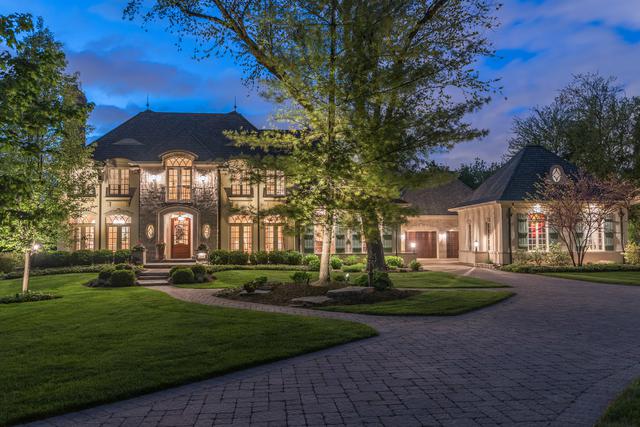 110 E Farnham Ln., Wheaton, IL 60189