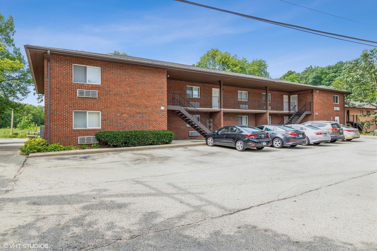 111 Jefferson St. #C, Algonquin, IL 60102