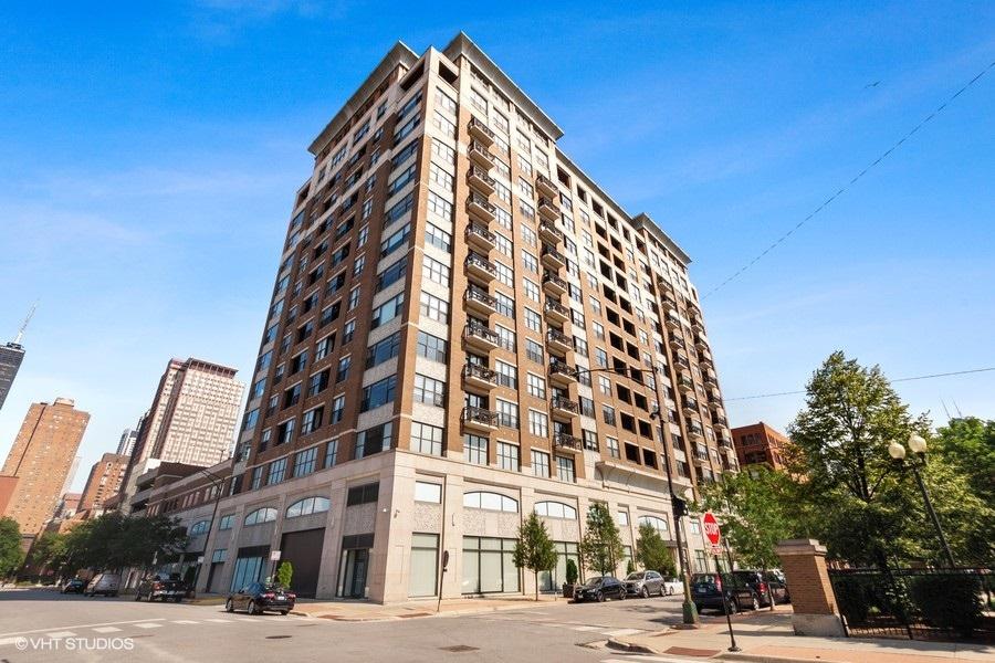 849 N Franklin St. #1220, Chicago, IL 60610