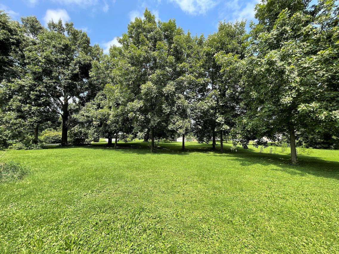 1712 W Spring Ln., Mahomet, IL 61853