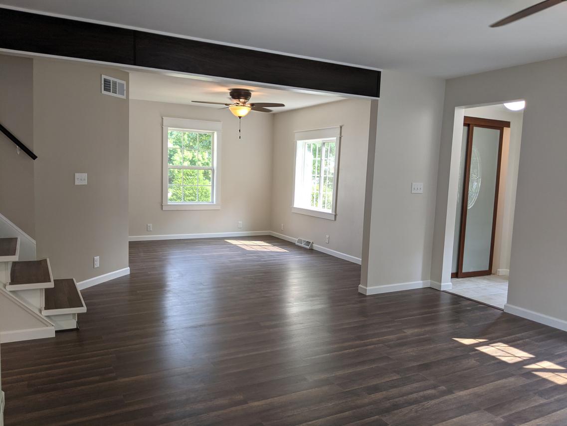1474 S Burchard Ave., Freeport, IL 61032