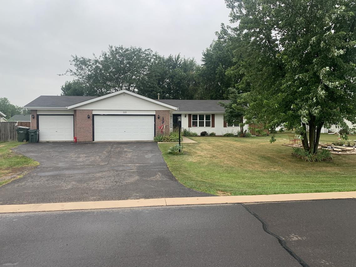 110 Sunny Hill Dr., Davis Junction, IL 61020