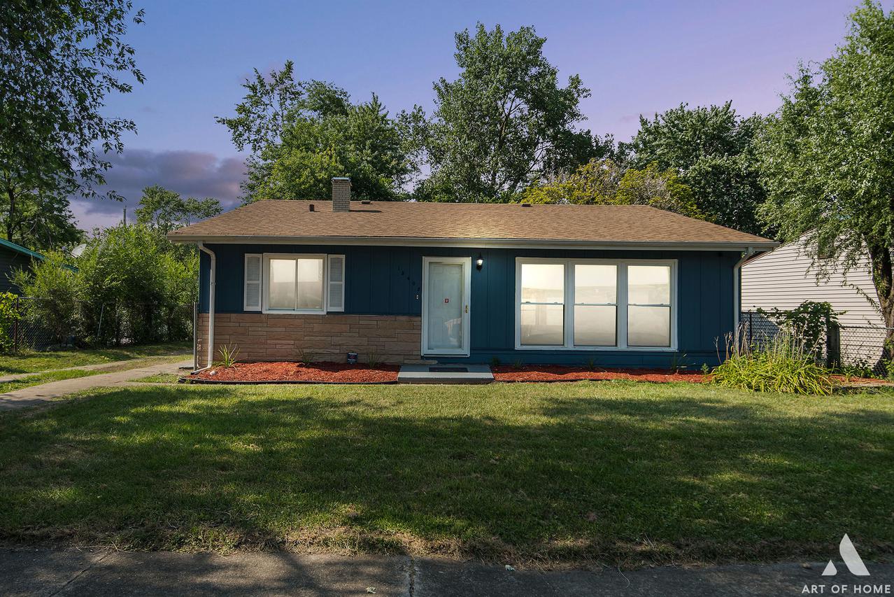 15402 Maple Ln., Markham, IL 60428