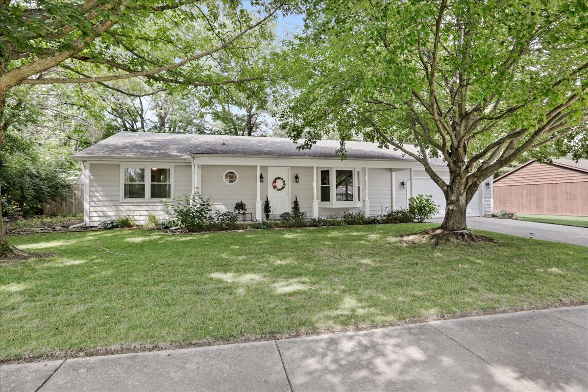 2402 Mary Lou Dr., Urbana, IL 61802