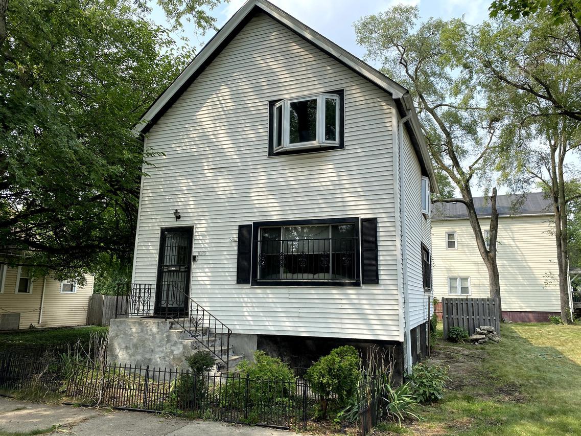1020 E 76th St., Chicago, IL 60619