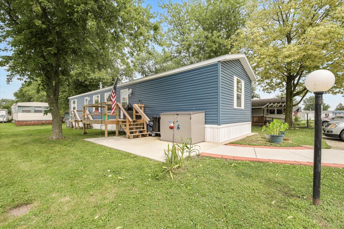 73 Piatt St., Mahomet, IL 61853