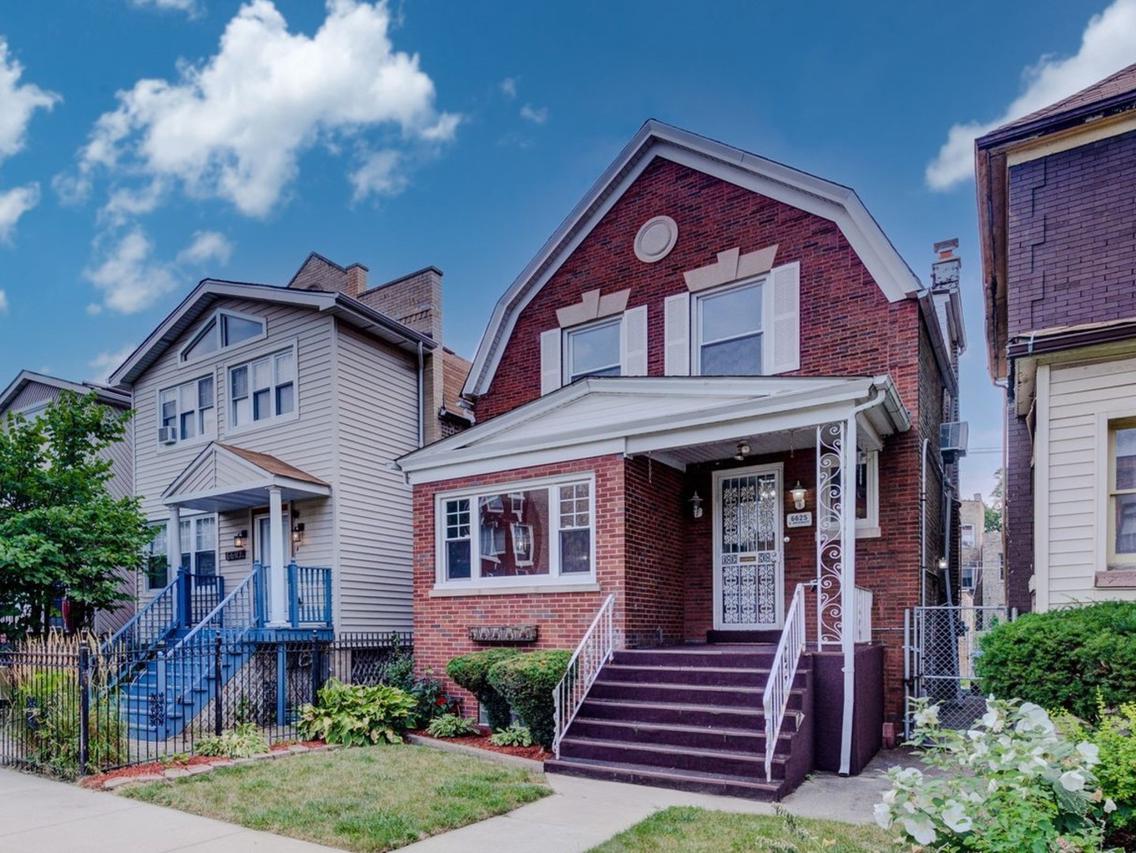 6625 S University Ave., Chicago, IL 60637