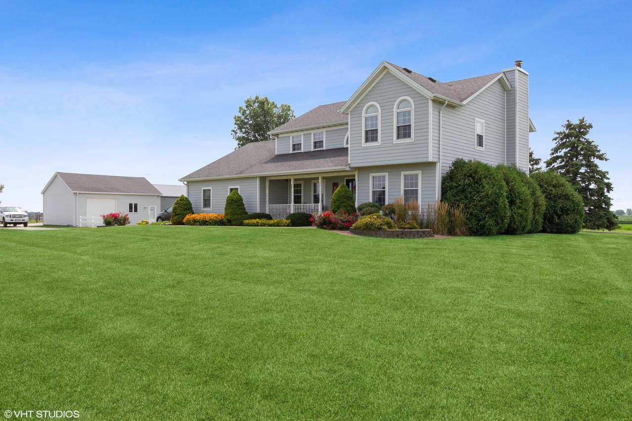 2425 E Corning Rd., Beecher, IL 60401