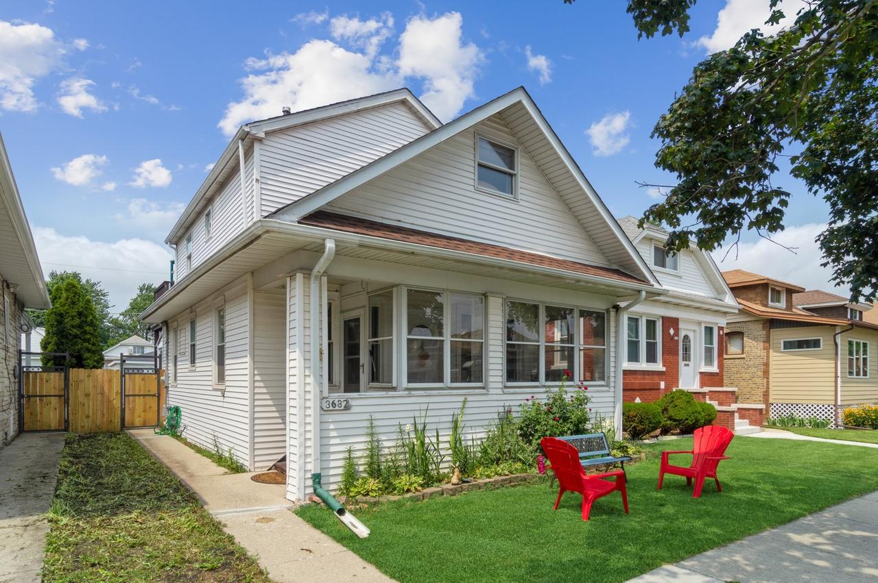 3632 N Lotus Ave., Chicago, IL 60641