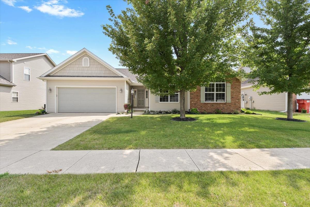 413 Trefoil St., Savoy, IL 61874
