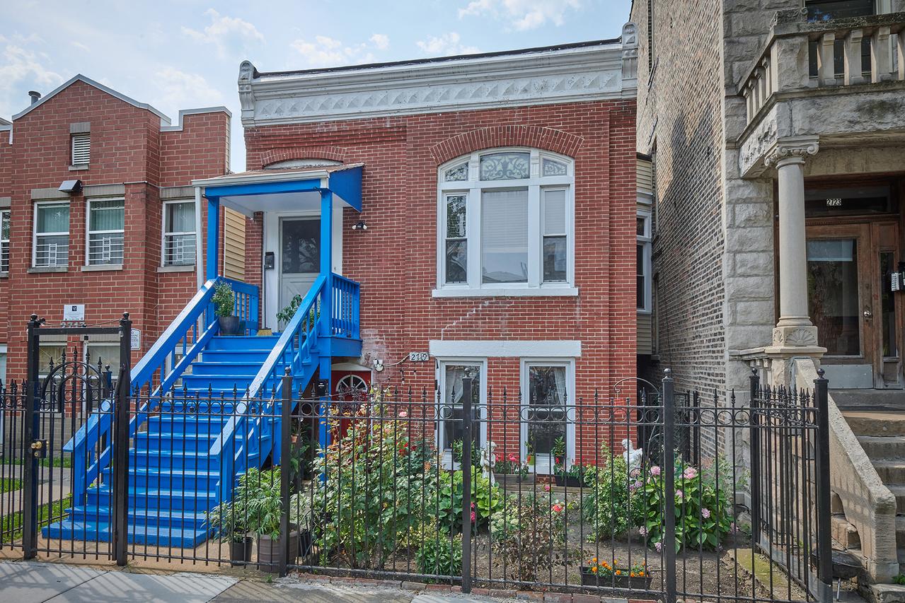 2719 W Hirsch St., Chicago, IL 60622