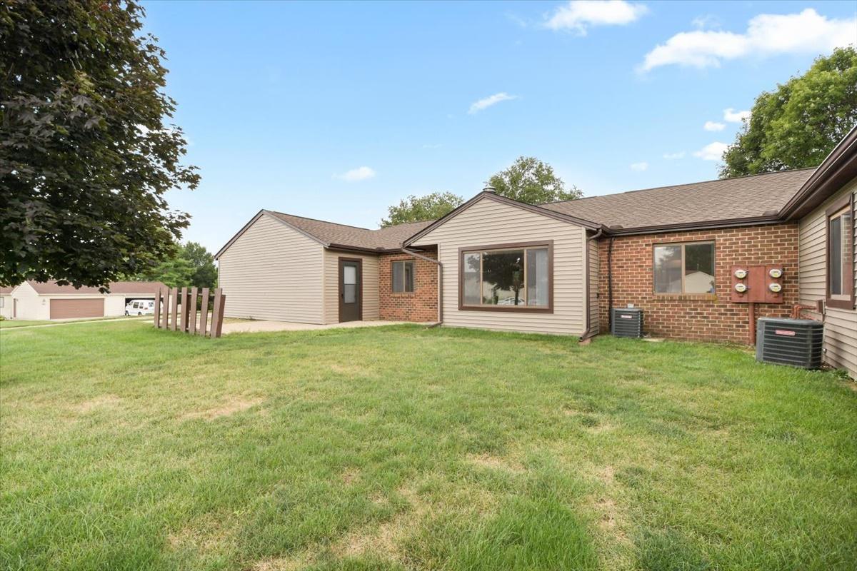 2601 Heritage Dr. #1, Champaign, IL 61821