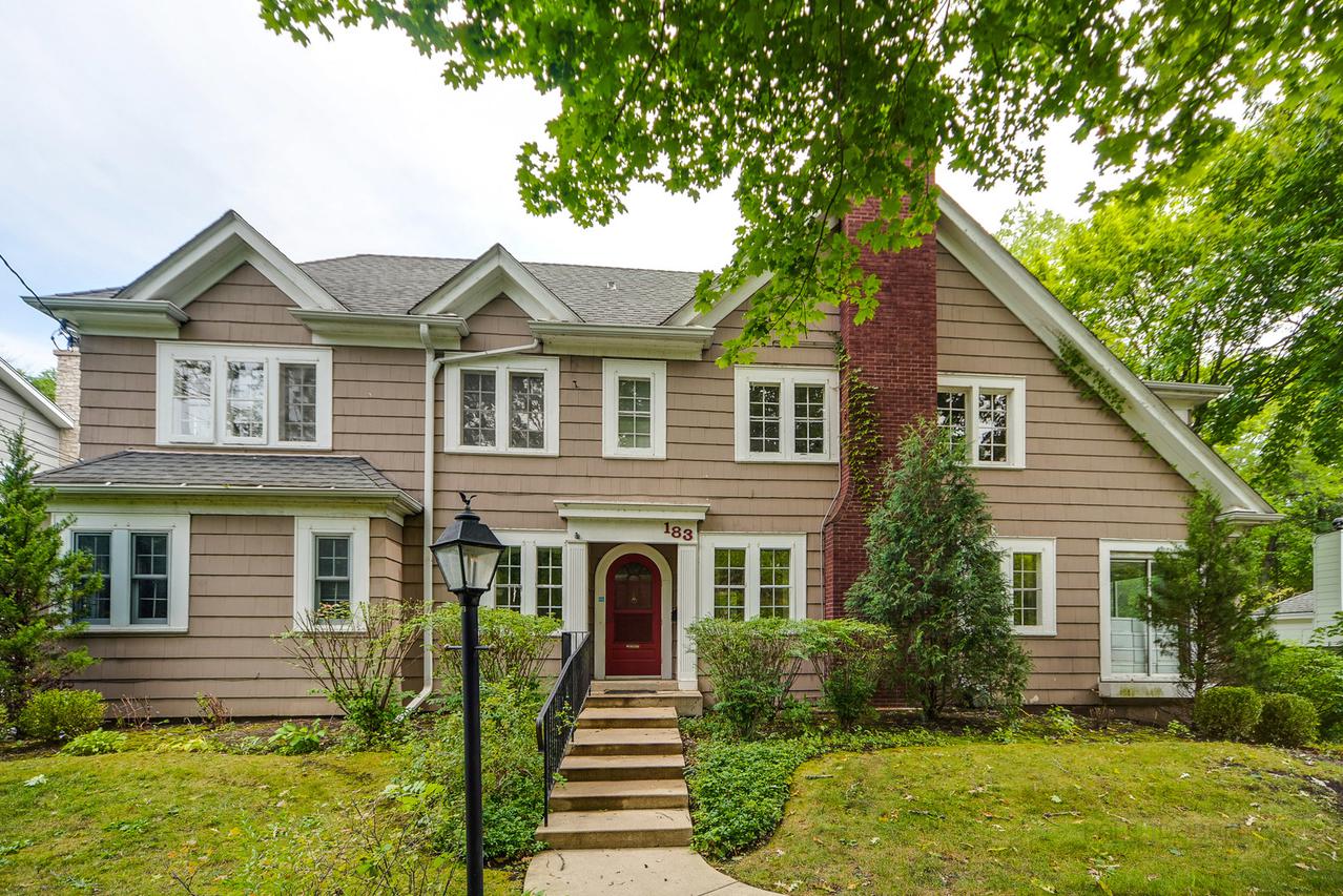 183 Lake St., Glencoe, IL 60022