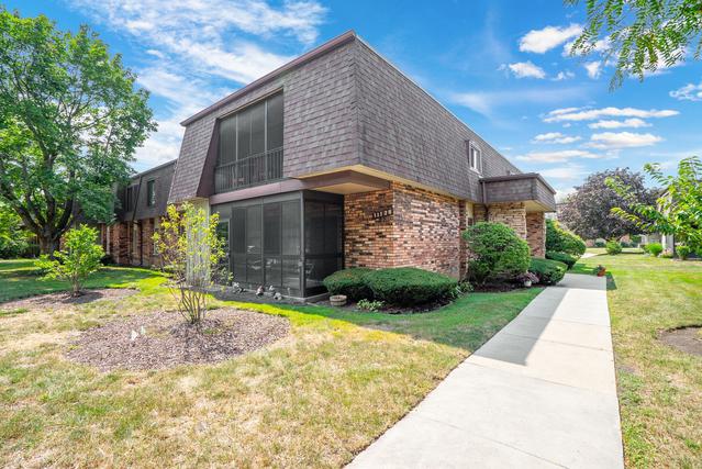 New Homes with In-ground Swimming Pools in Palos Hills: August 15th to August 21st