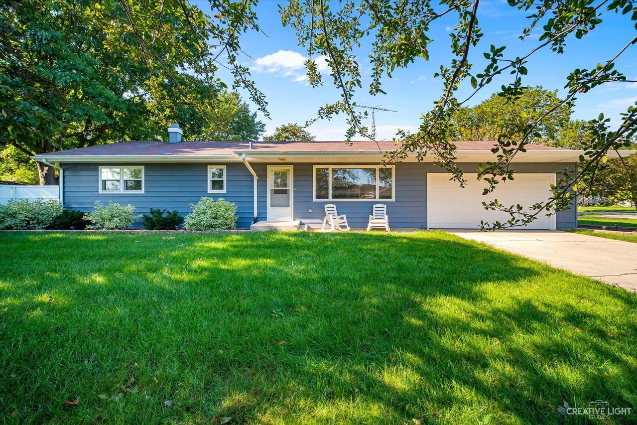 305 N Oak St., Waterman, IL 60556