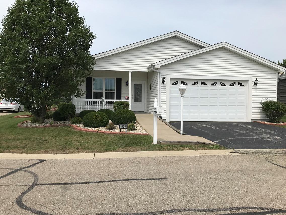 1509 Meadow View Ln., Grayslake, IL 60030