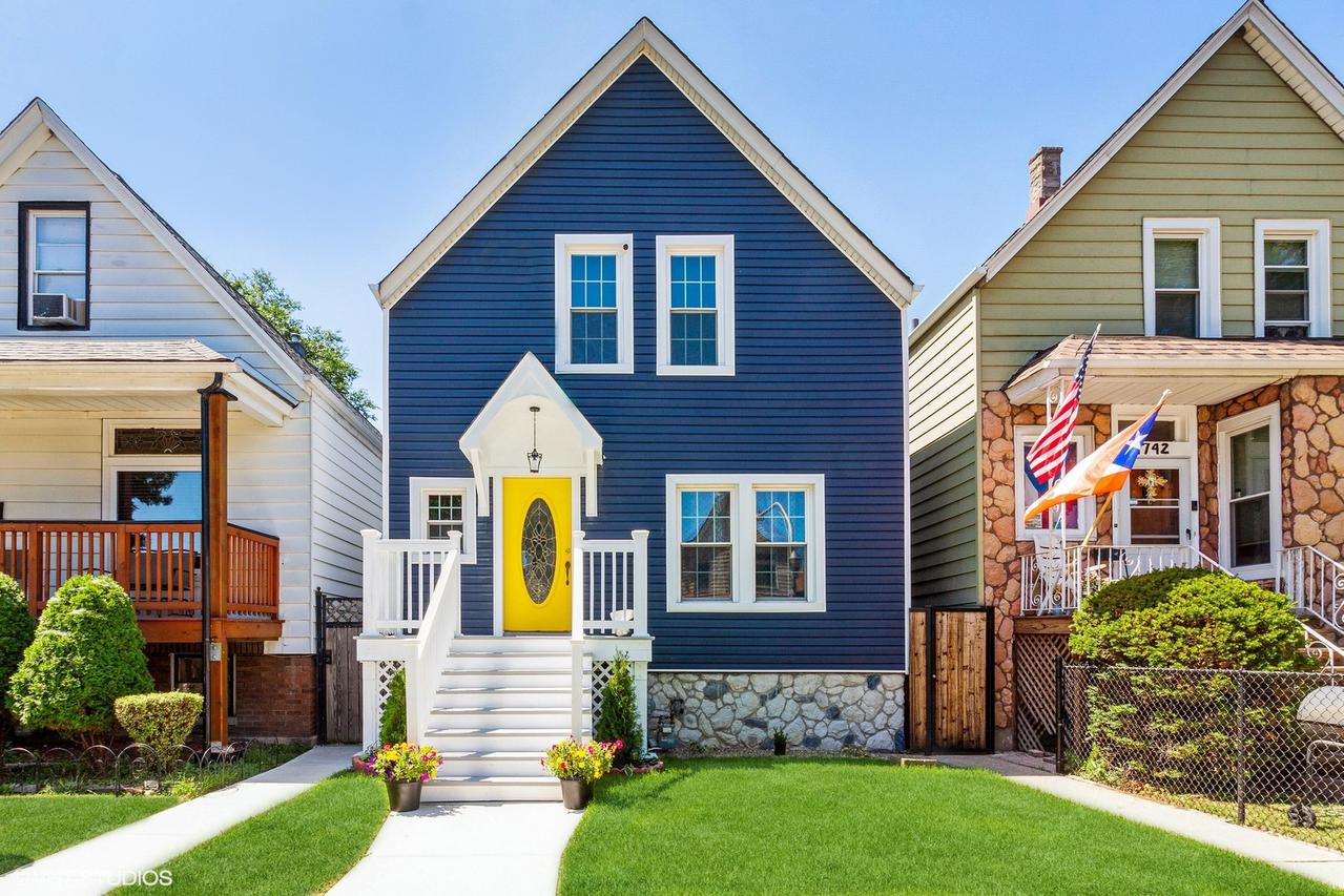 1738 N Monticello Ave., Chicago, IL 60647