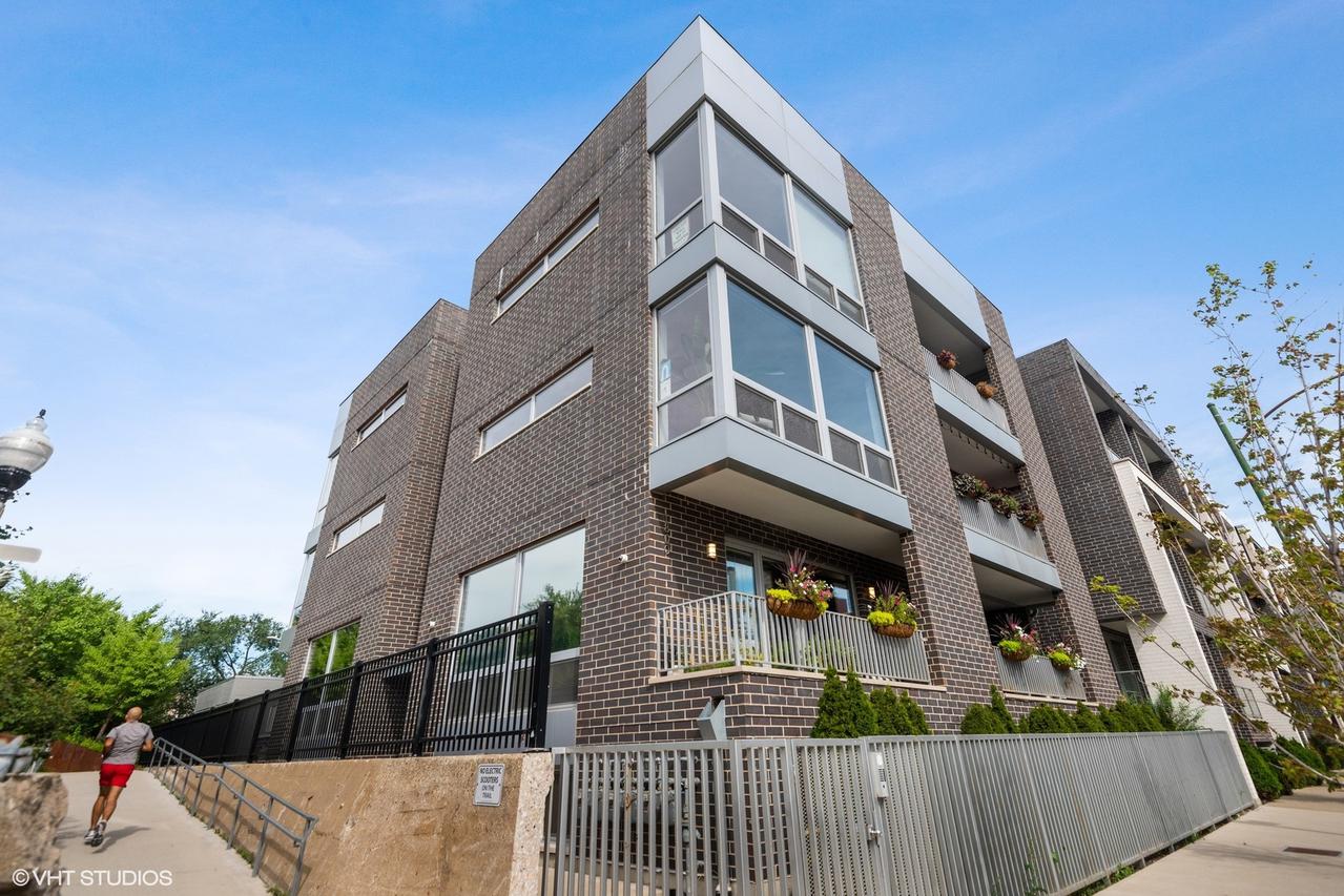1800 N California Ave. #3W, Chicago, IL 60647