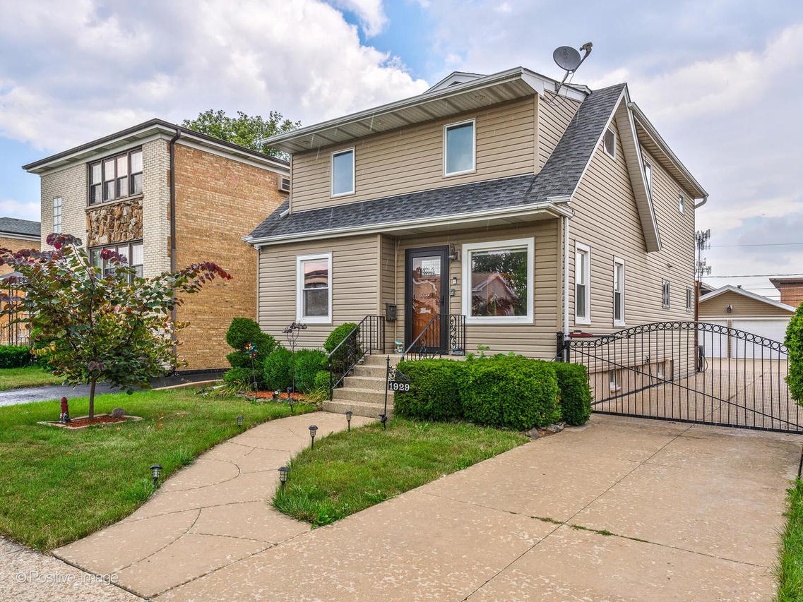 1929 N 18th Ave., Melrose Park, IL 60160