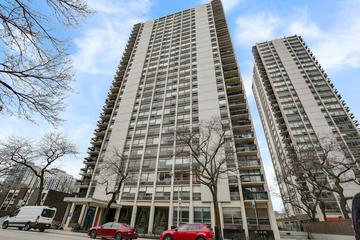 1355 N Sandburg Ter. #1408, Chicago, IL 60610