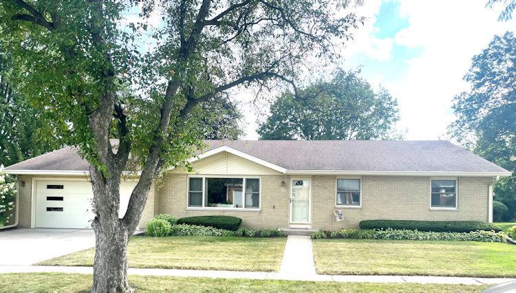 306 Ridge Rd., Rochelle, IL 61068