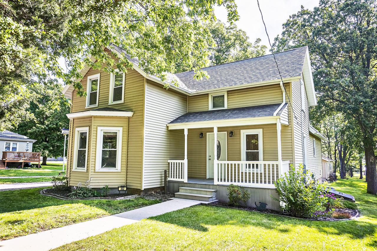 302 N Elm St., Odell, IL 60460