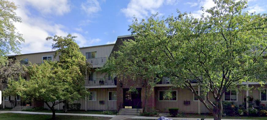 2510 Algonquin Rd. #11, Rolling Meadows, IL 60008