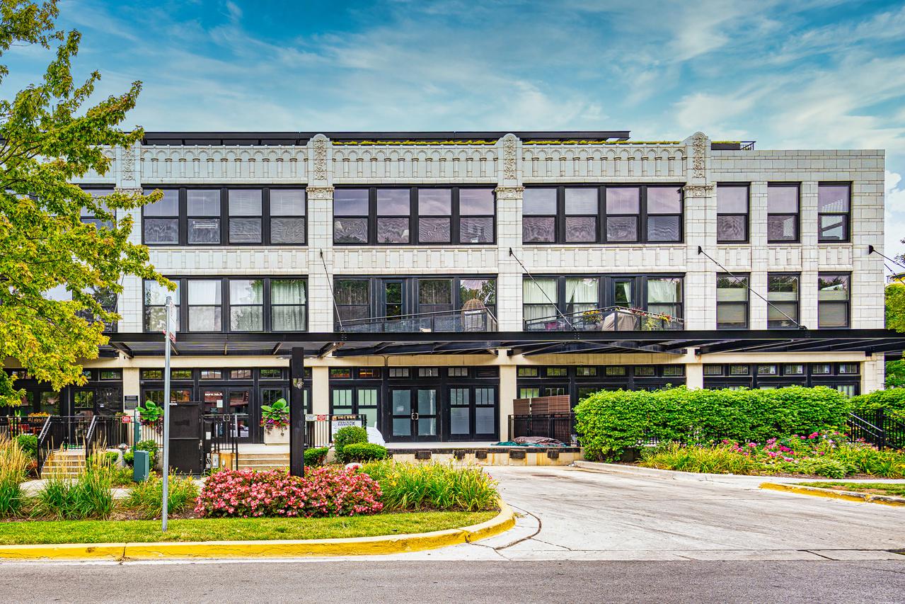 1069 W 14th Pl. #305, Chicago, IL 60608