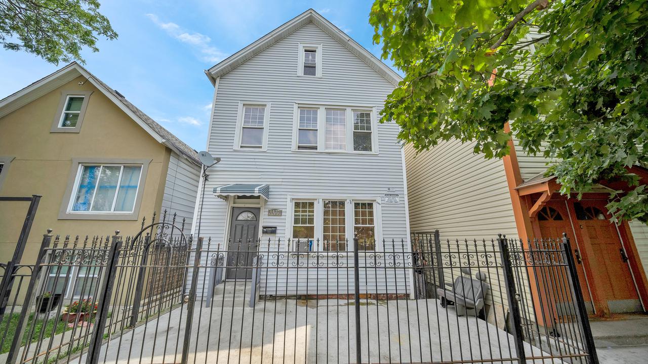 4427 S Honore St., Chicago, IL 60609