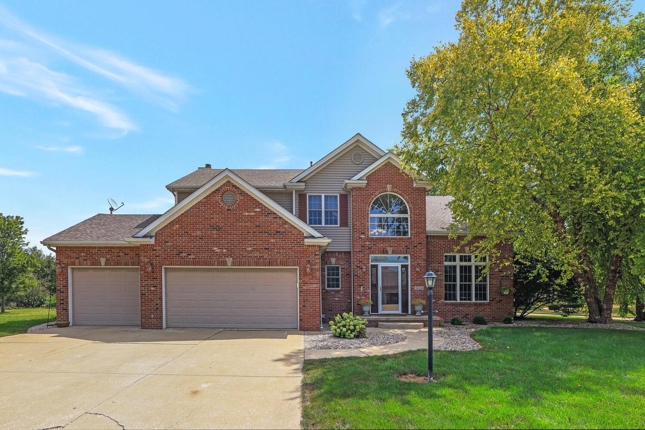 1604 Morel Ct., Mahomet, IL 61853