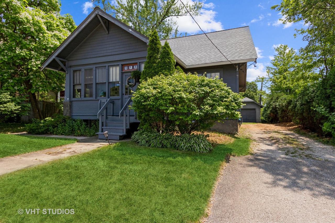 515 E Main St., Barrington, IL 60010